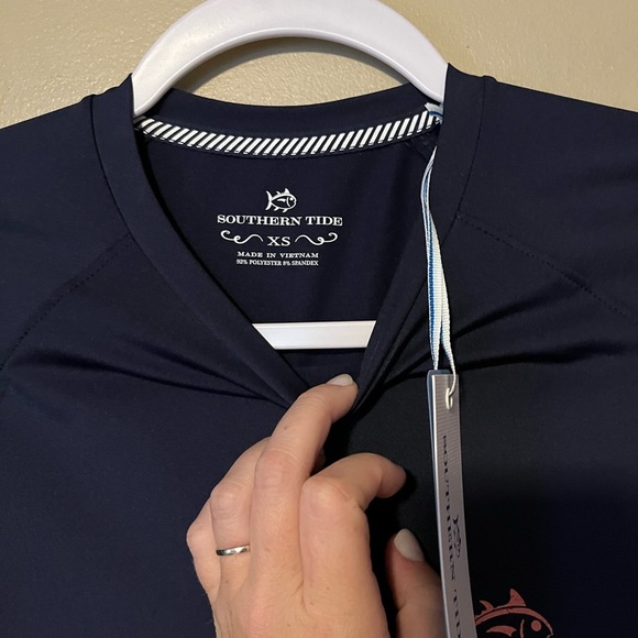 Southern Tide SkipJack Performance Top NWT - Picture 7 of 10